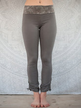 Load image into Gallery viewer, Organic Dolphin Leggings - Warm Grey