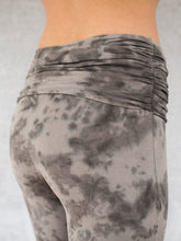 Load image into Gallery viewer, Half Moon Organic Yoga Leggings - Warm Grey