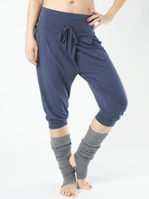 Load image into Gallery viewer, Padmini Capri Yoga Pant - Indigo