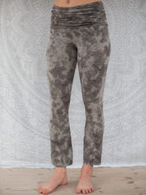 Load image into Gallery viewer, Half Moon Organic Yoga Leggings - Warm Grey