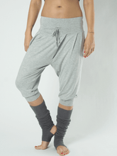 Load image into Gallery viewer, Padmini Capri Yoga Pant - Grey Marl