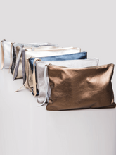 Load image into Gallery viewer, Metallic Leather Poshettes