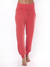 Load image into Gallery viewer, Yoga Pant Padmini - Coral