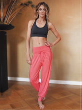 Load image into Gallery viewer, Yoga Pant Padmini - Coral