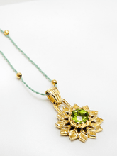 Load image into Gallery viewer, Heart Chakra with Peridot Pendant - Gold