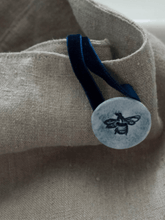 Load image into Gallery viewer, Bucket Bag in Pure Linen - The Honey Bee Collection