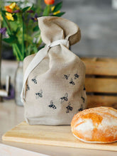 Load image into Gallery viewer, Bread Bag in Pure Linen - Honey Bee Collection