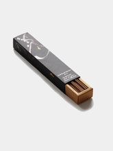 Load image into Gallery viewer, Ta'er - High Grade Sandalwood Incense Sticks